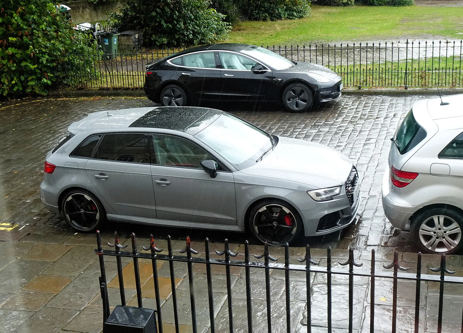 Audi RS 3 Sportback ใหม่ 400 แรงม้า วางจำหน่ายในไทยที่ 5,959,000 บาท รูปที่ 3