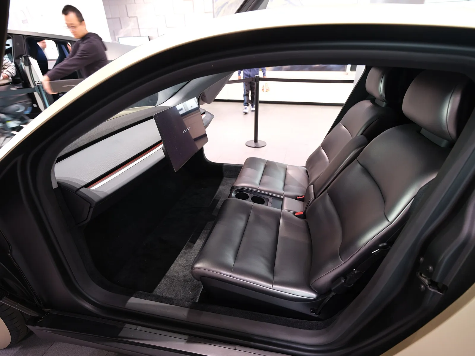 Tesla เตรียมส่งมอบ Cybercab ให้ลูกค้าปลายปีนี้ พร้อมข้อสงสัยเรื่องการขับขี่อัตโนมัติ รูปที่ 3