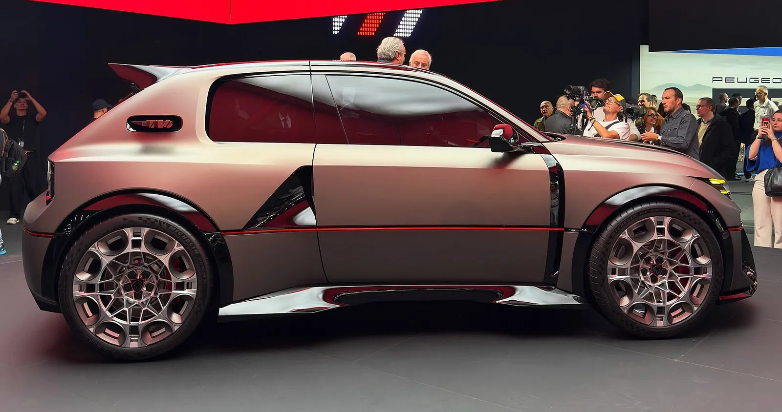 Peugeot เผยคอนเซปต์ RCZ Vision และ E-T16 ในงาน Paris Auto Show รูปที่ 3