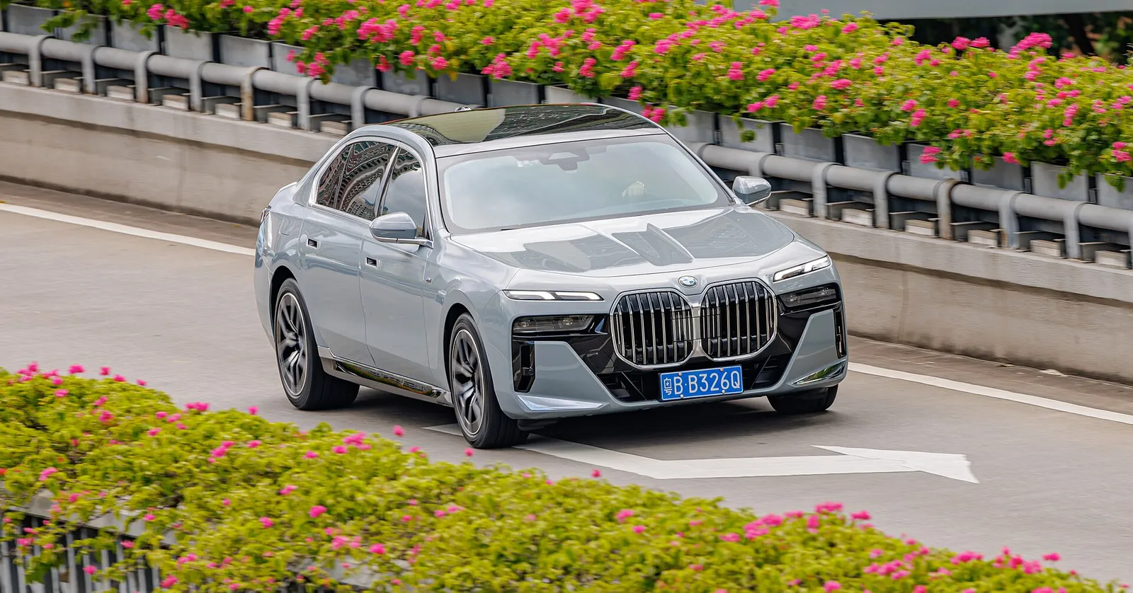 BMW 740d และ M760e PHEV คาดราคาต่ำกว่า 6,800,000 บาท ประกอบในไทย รูปที่ 4