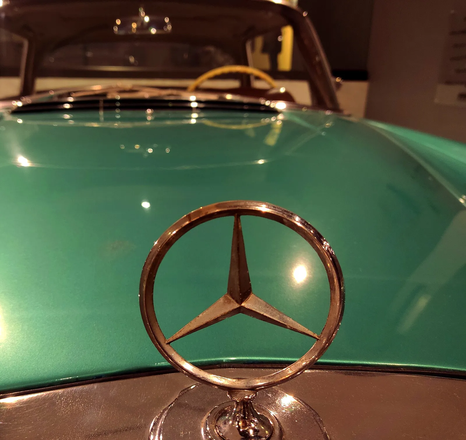 Mercedes-Benz ไทยเปิดแคมเปญเปลี่ยนยาง 4 เส้น จ่ายเพียง 3 เส้น รูปที่ 2
