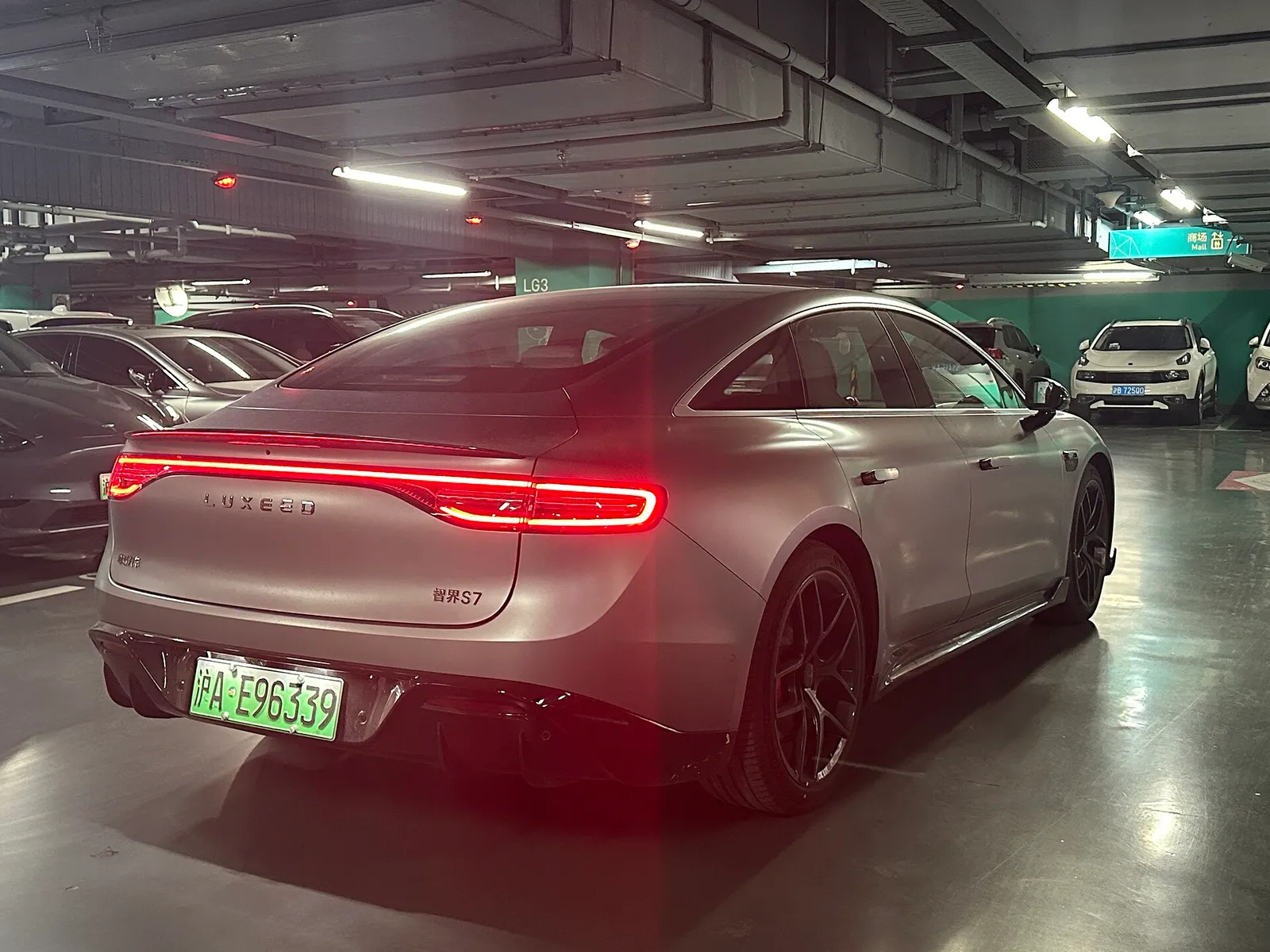 LUXEED EHV V9 รถตู้ REEV เตรียมเปิดตัวในไทยต้นปี 2027 รูปที่ 4