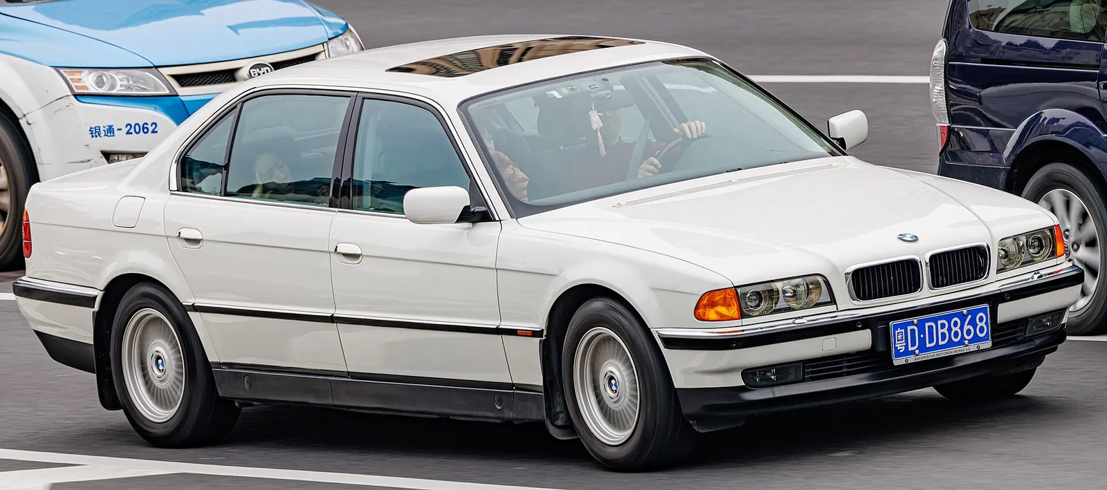 BMW ซีรีส์ 7 LCI 2027 ปรับโฉมใหญ่ เริ่ม 6.8 ล้านบาท พร้อมรุ่นไฟฟ้า i7 รูปที่ 5