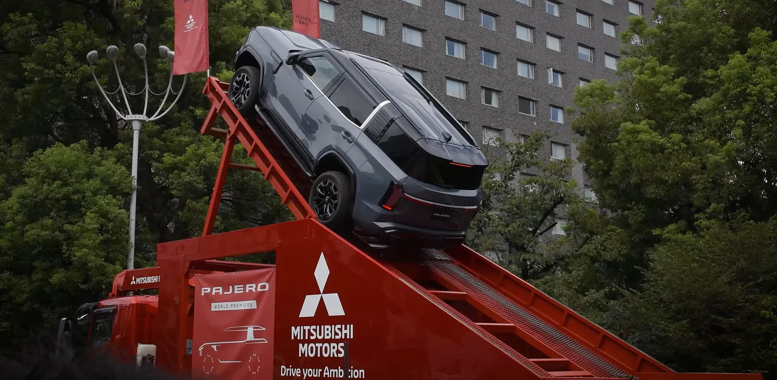 Mitsubishi Pajero ใหม่ ขายไทยเป็นประเทศแรกของโลก เริ่ม 1,499,000 บาท รูปที่ 3
