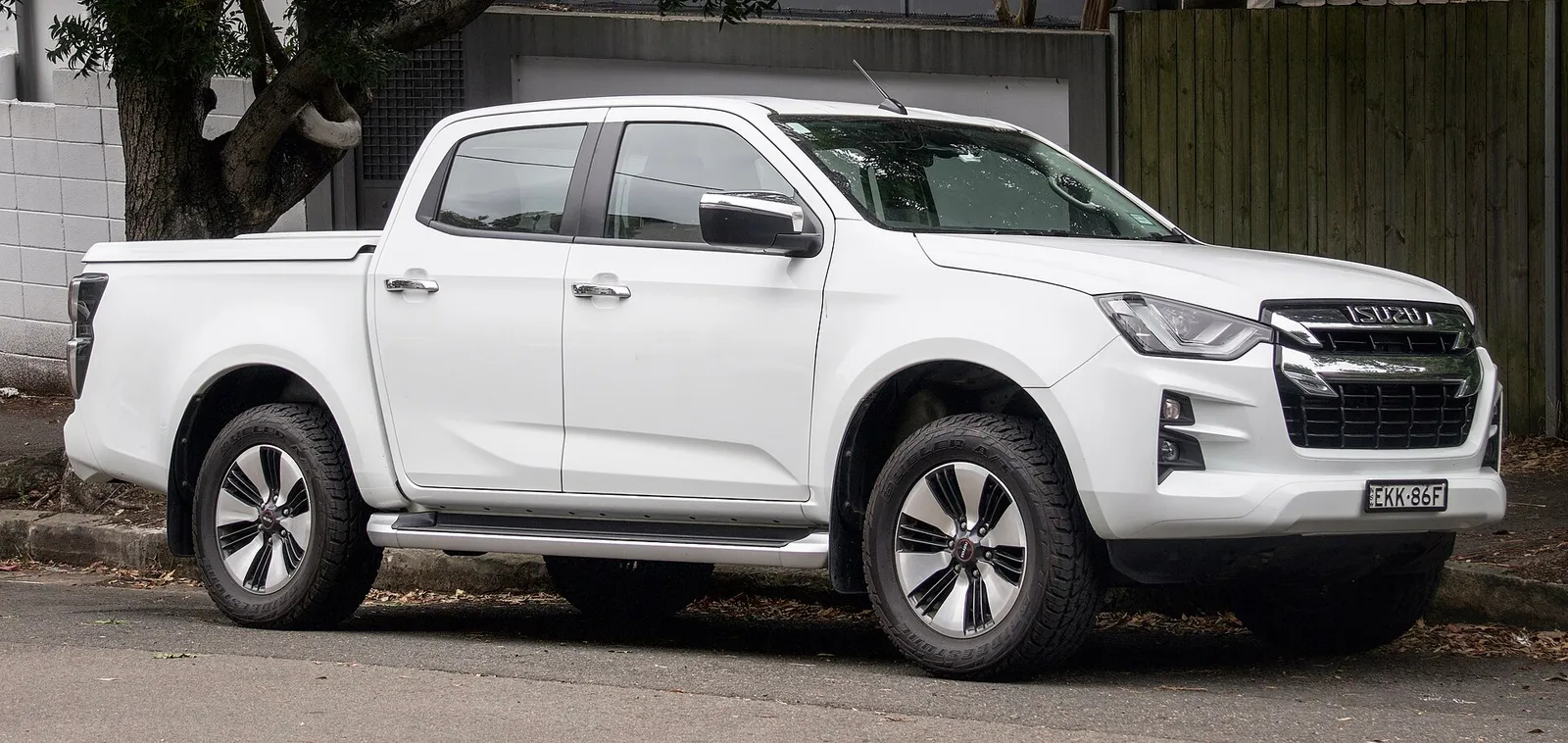Isuzu D-MAX 2026 2.2 Bi-Turbo เริ่ม 1.064 ล้านบาท ปรับเครื่องยนต์และอุปกรณ์หลายรุ่นย่อย รูปที่ 2
